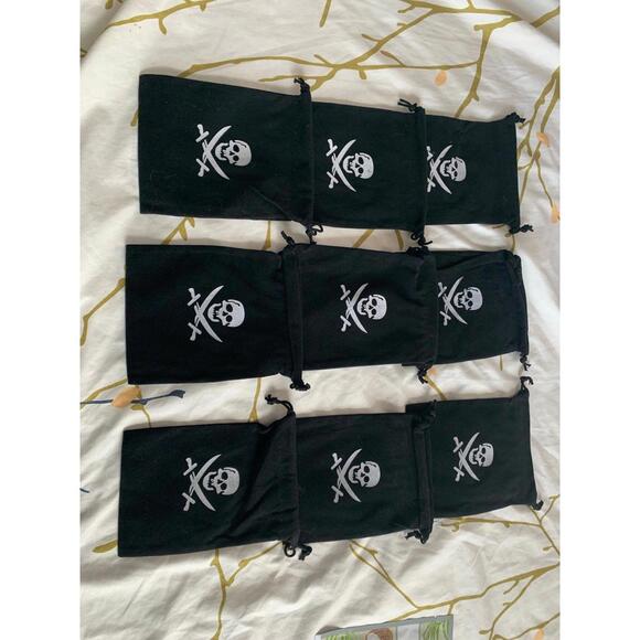 9 piece pirate grab gift bags great for kids party or Halloween - Picture 2 of 7